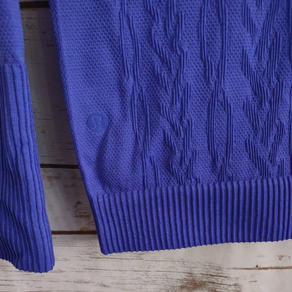 Lululemon Athletica Rest Less Hoodie Cable Knit Hooded Athletic Blue Top size 2 - Picture 6 of 8